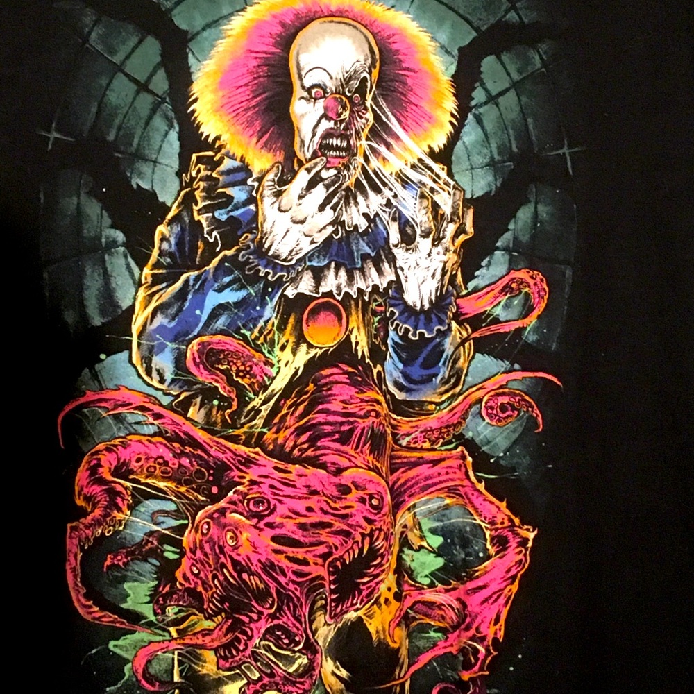 Cavity Colors “IT” T-shirt